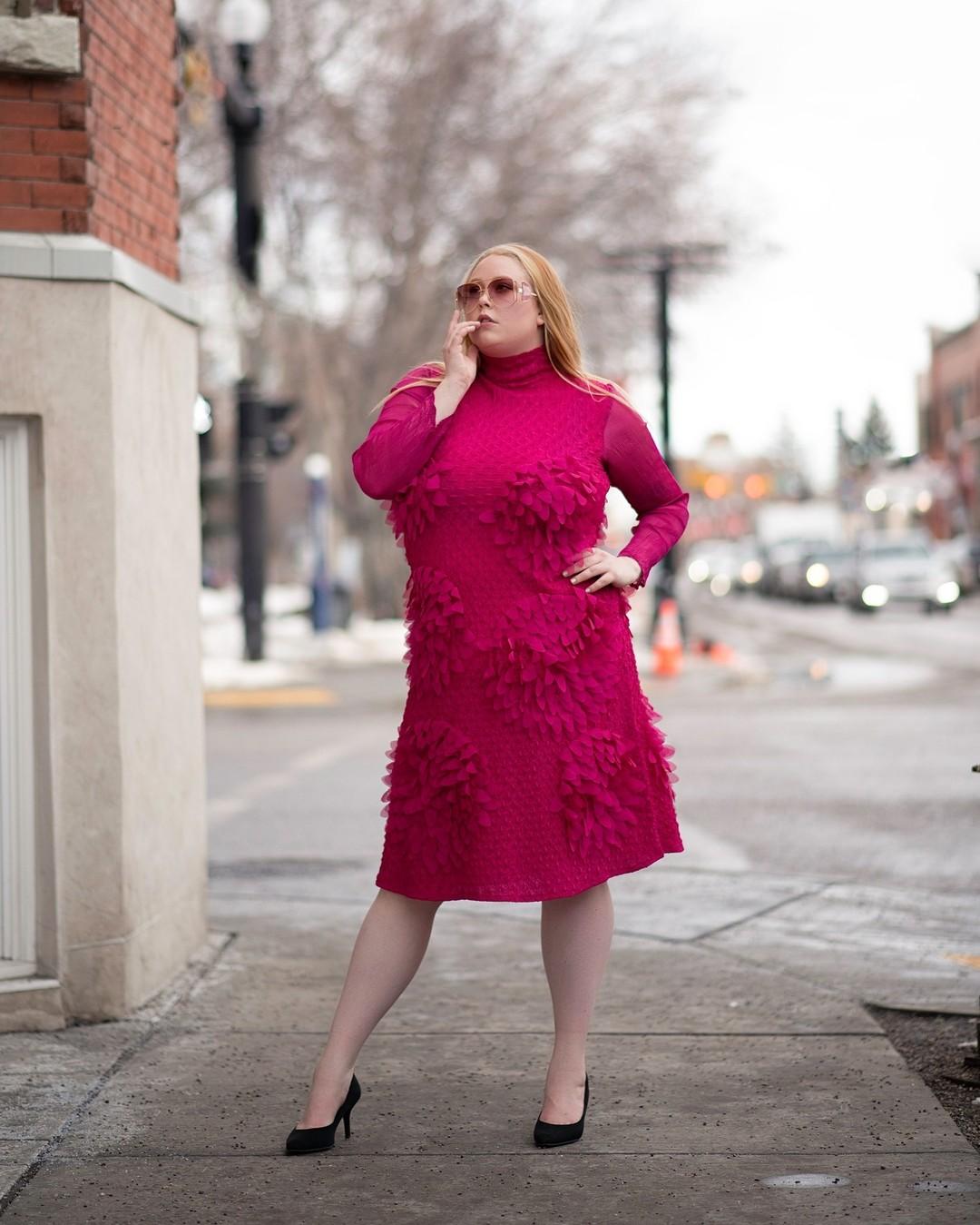 Like a flower in the field, this STUNNING Turtleneck Dress is both beautiful...