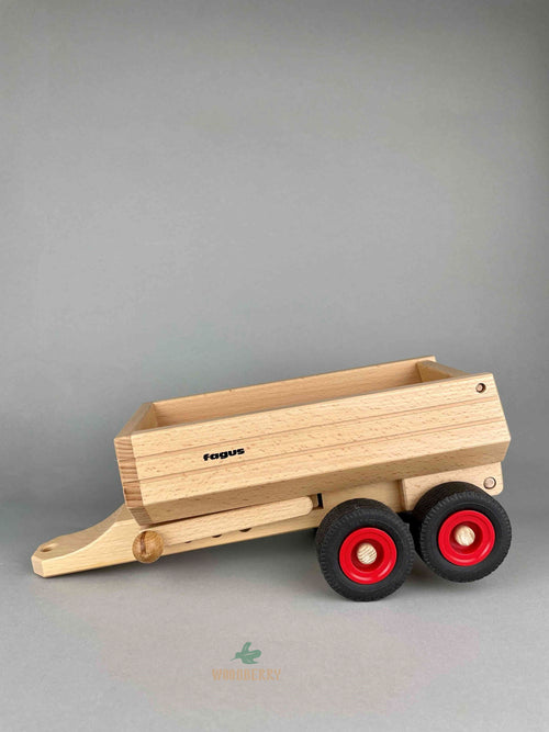 Wooden Old-fashioned Tractor – Woodberry