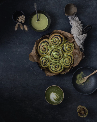 Matcha cinnamon rolls with black sesame