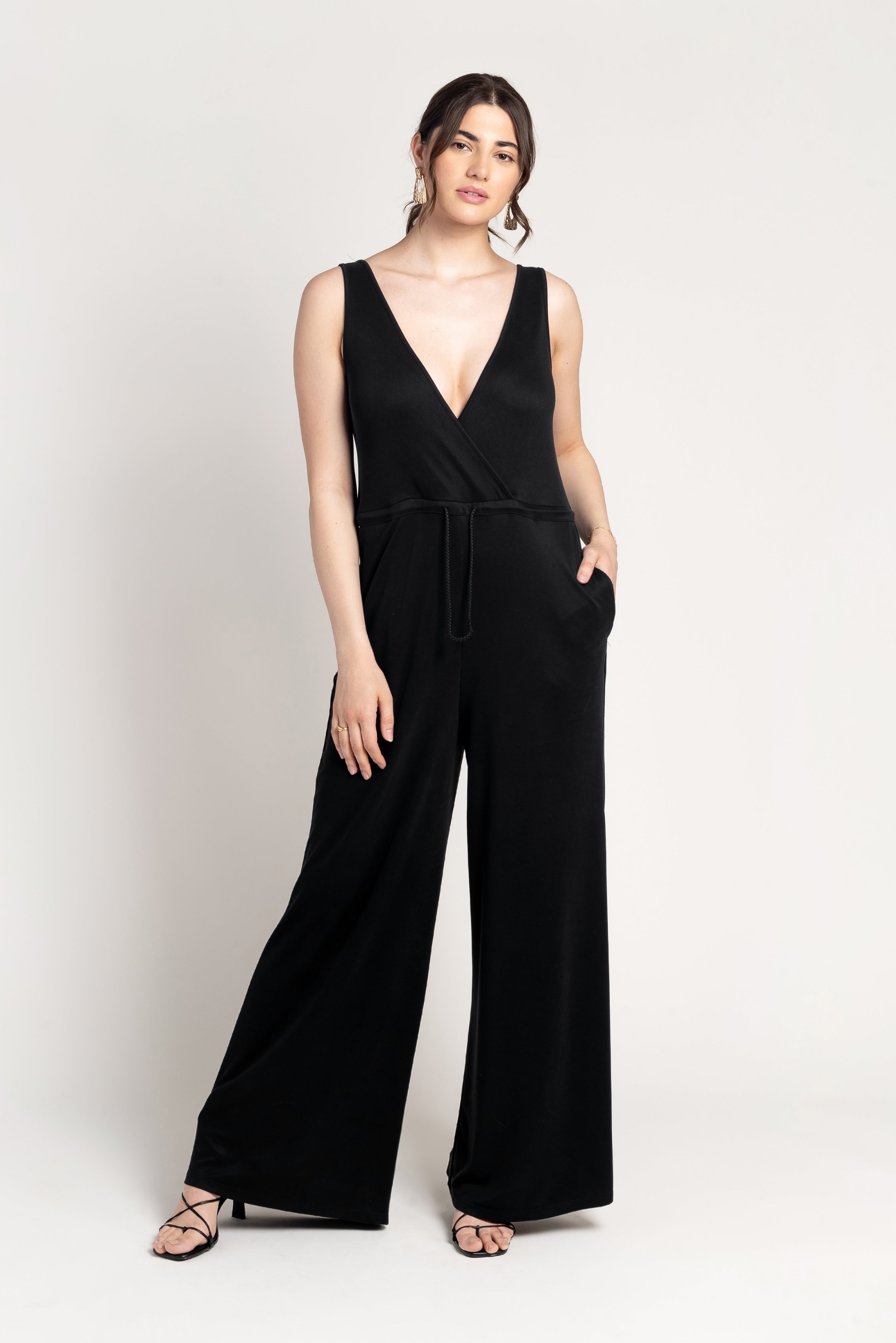 BLACK MIA JUMPSUIT – Shop Zafira