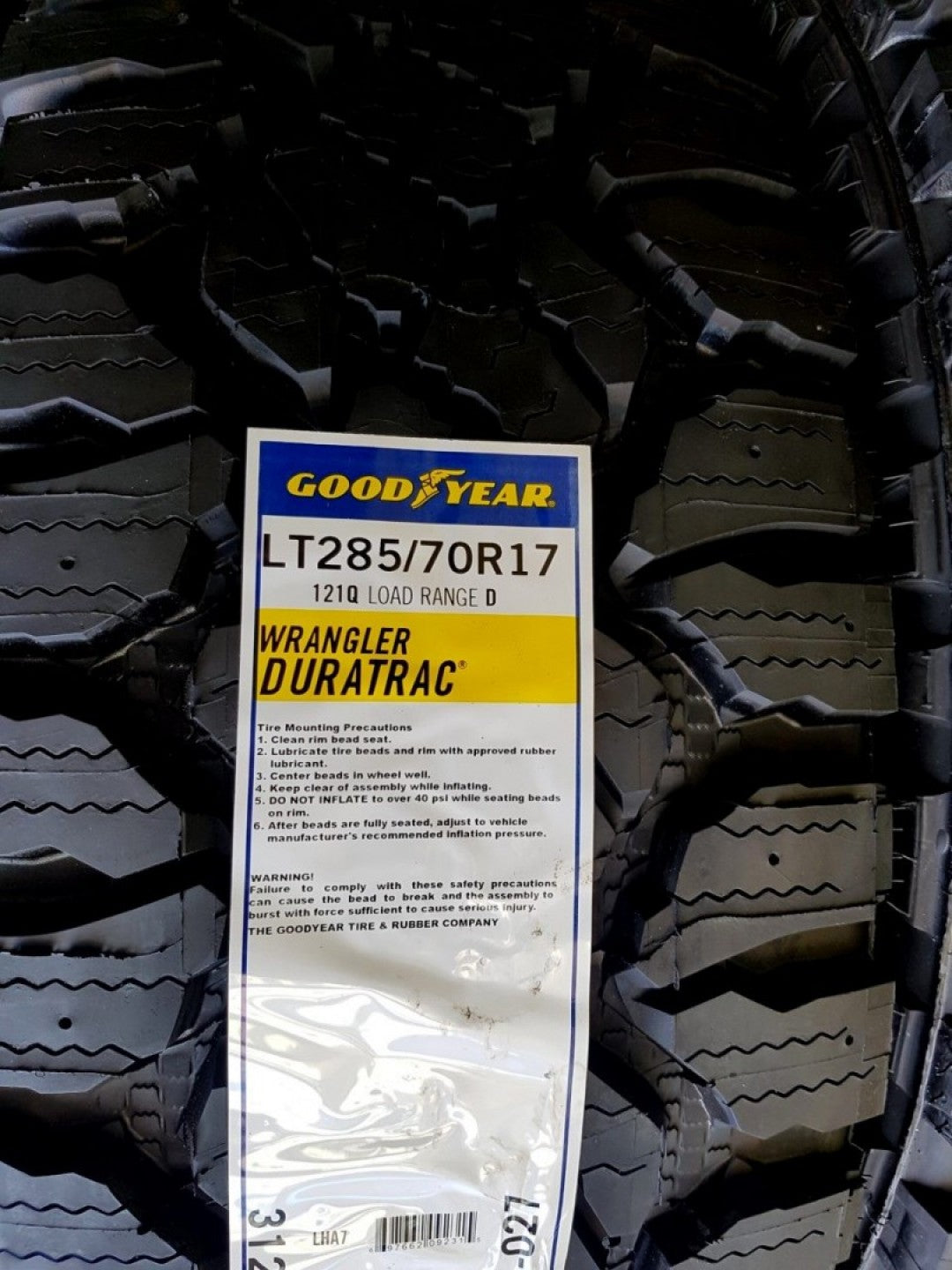 285/70R17 Goodyear Duratrac 121/118Q OWL All Terrain Brand New tyres x –  