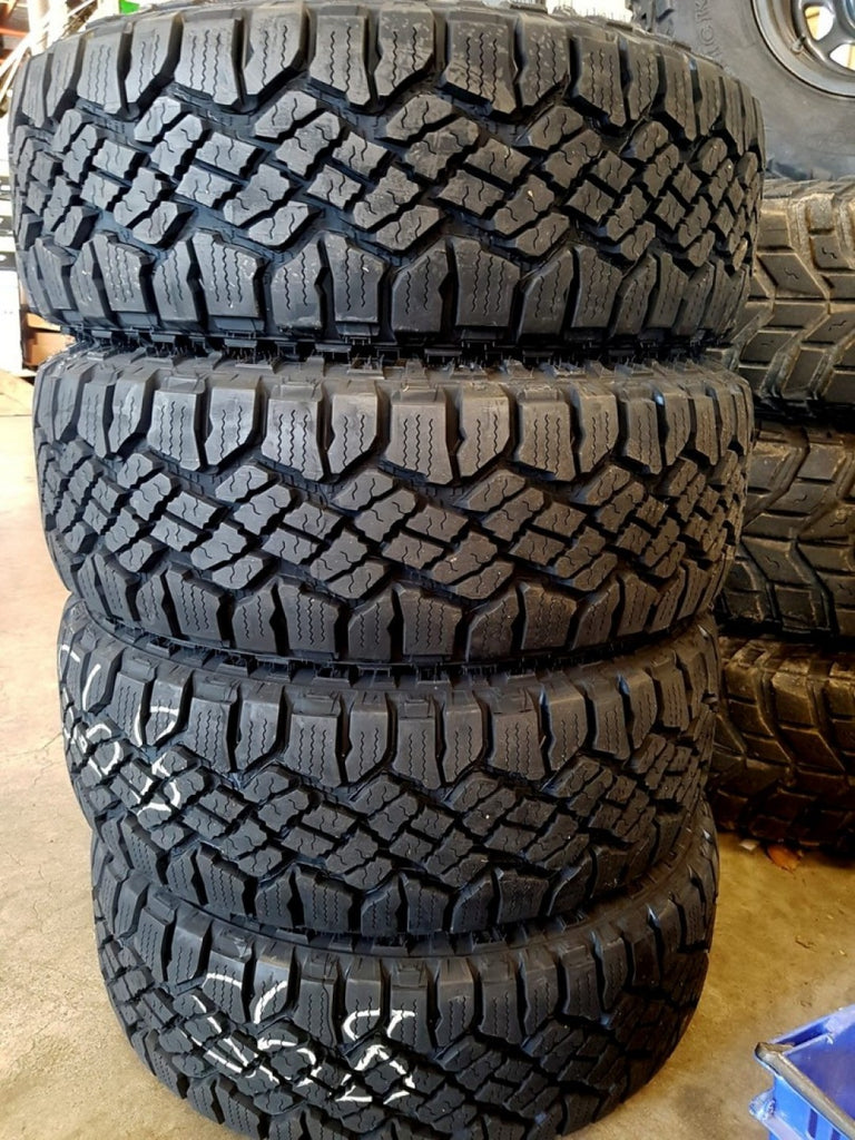 285/70R17 Goodyear Duratrac 121/118Q OWL All Terrain Brand New tyres x –  