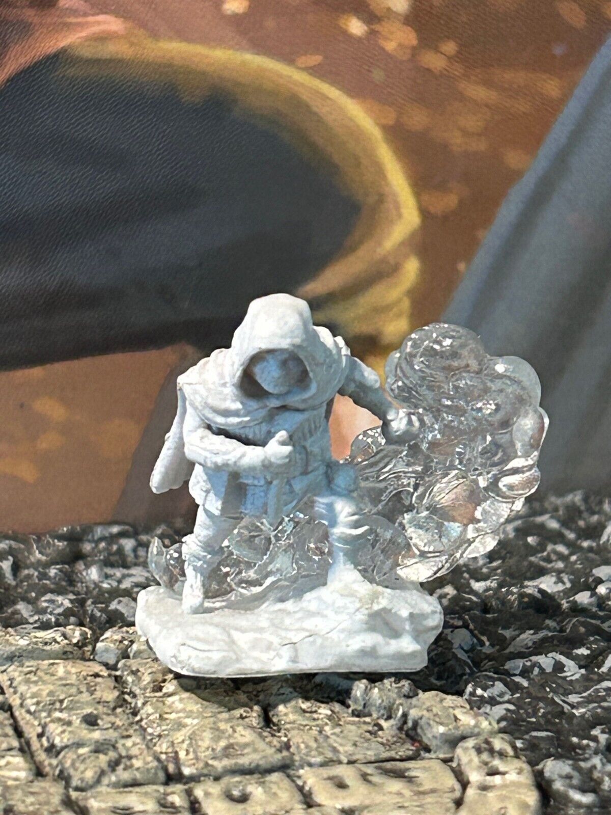 Male Halfling Rogue D&D plastic primered miniature Dungeons Dragons unpainted