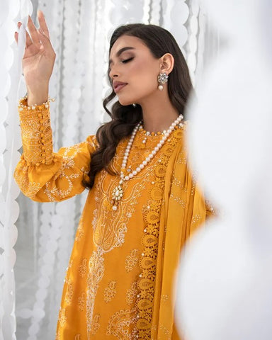 Latest Pakistani designer Salwar suits online in India