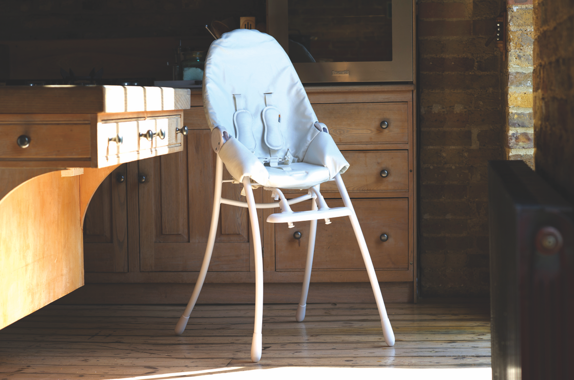 Nano Flat Fold Highchair Matte White Bloom