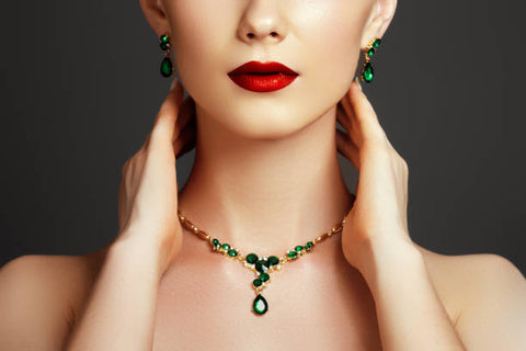 joyas con gemas de esmeralda
