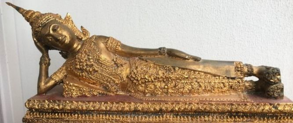 Les 7 Postures De Bouddha Statue Du Bouddha