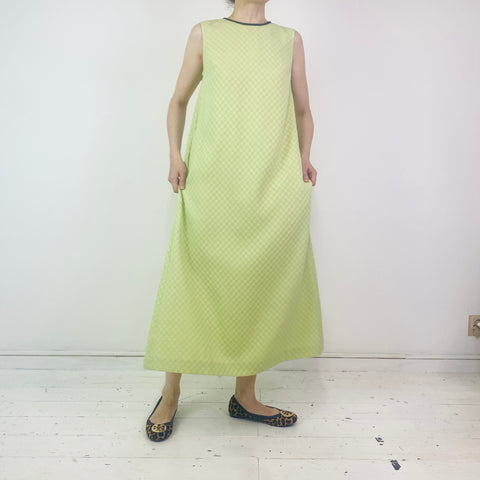 夏のワンピースを秋も着れるようにする　Make your summer dresses wearable in the fall too