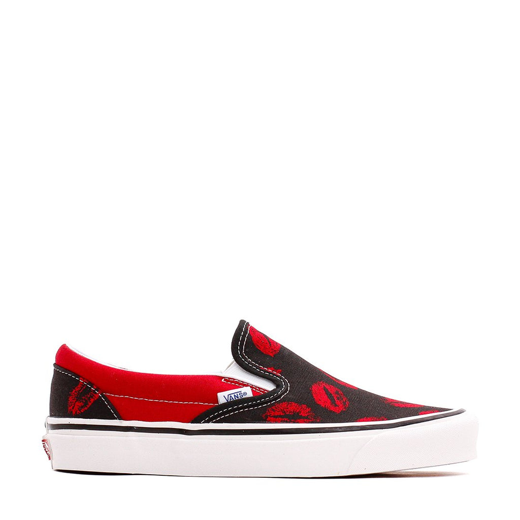 vans shoes for men black and red