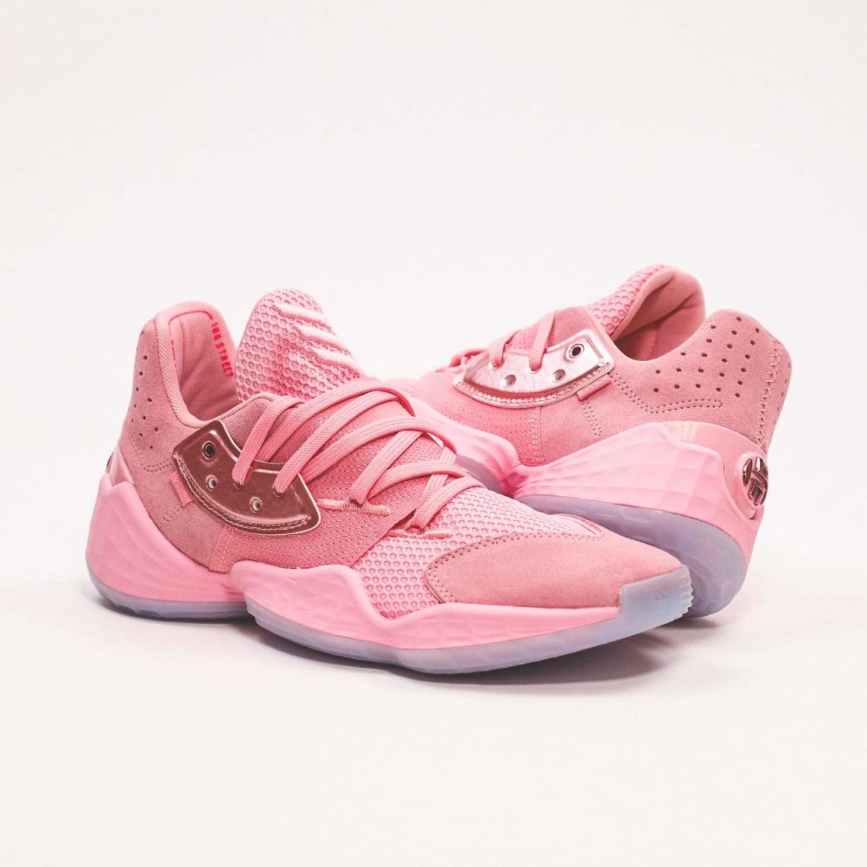 Topo 50+ imagem adidas harden rosa - br.thptnganamst.edu.vn