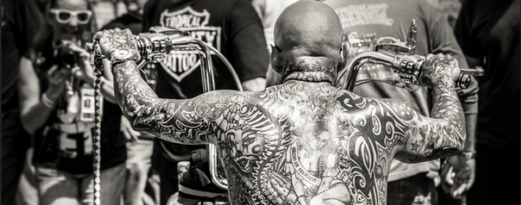 gang de biker tatouages