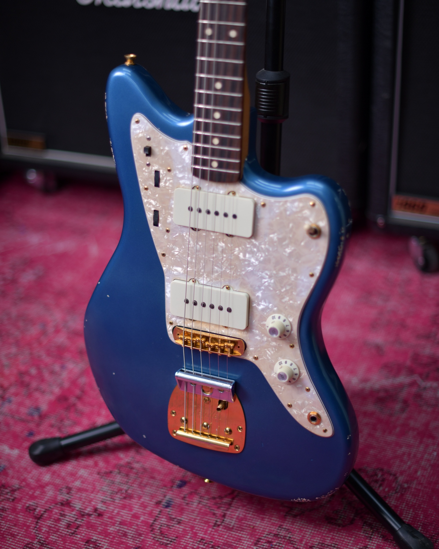 inoran road worn jazzmaster