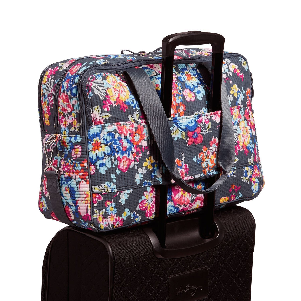 vera bradley deluxe weekender