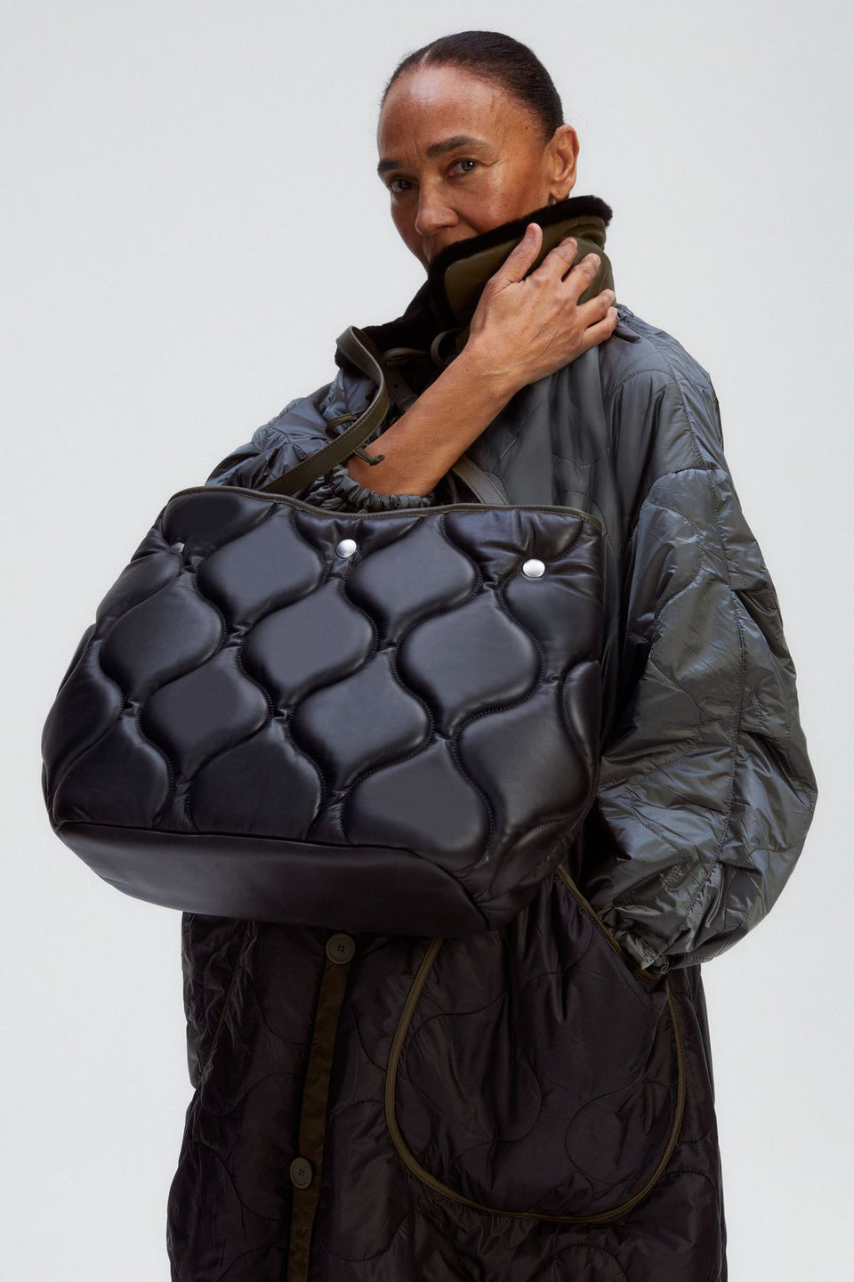 Quilted Leather Signature Bag - Black (listing page thumbnail)