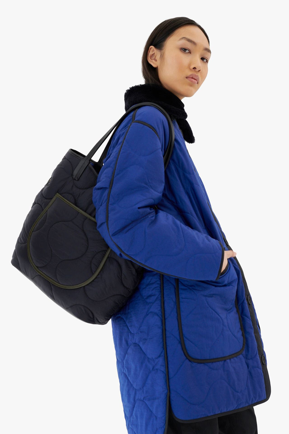 Quilted Signature Tote - Midnight / Cobalt (listing page thumbnail)