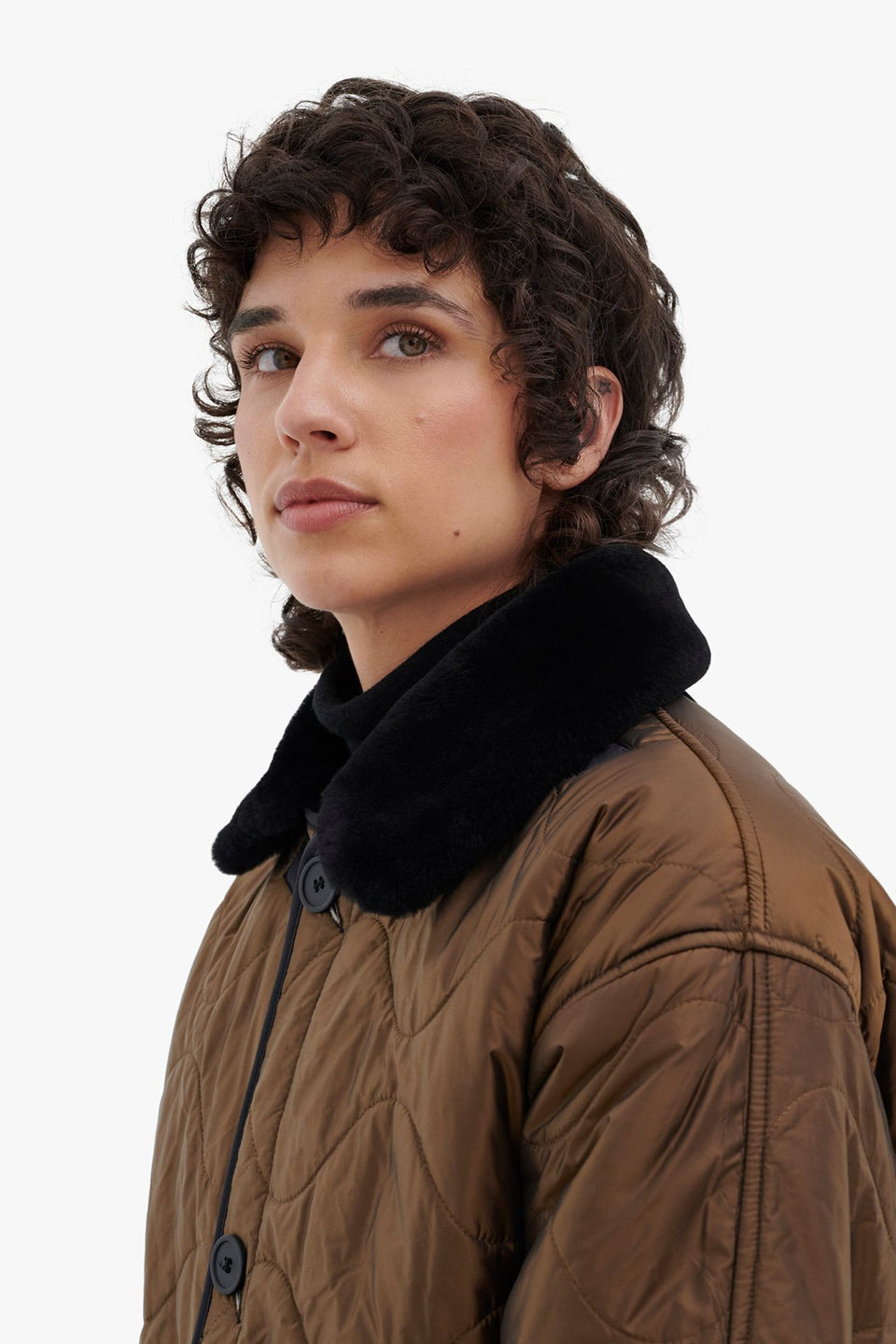 Shearling Collar - Black Short Hair (listing page thumbnail)