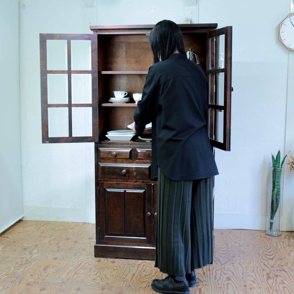 公式通販| 高級 北海道民芸家具 ヴィンテージ食器棚 飾り棚 品 美品