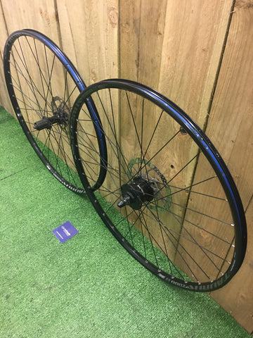 dynamo hub wheel 700c disc