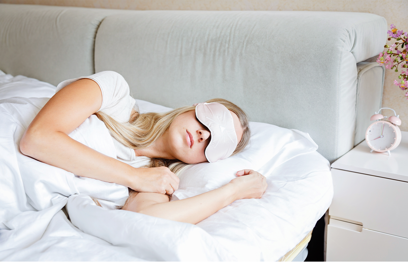women sleeping in day time with eye cover on