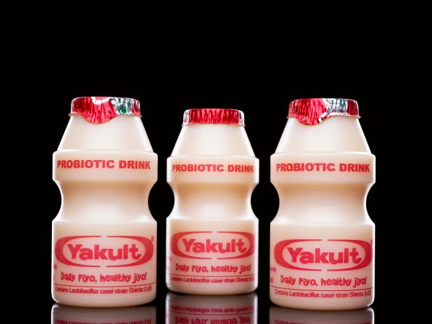 yakult-probiotics-to-reduce-dandruff