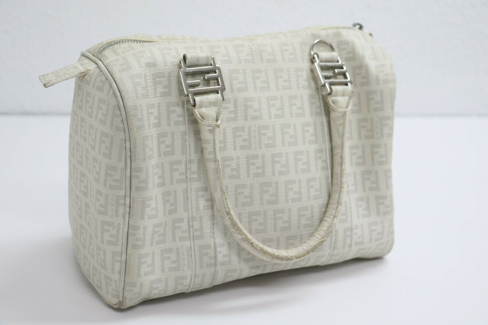 Fendi: White Canvas Satchel Logo Medium Handbag - White – GEM Pawnbrokers