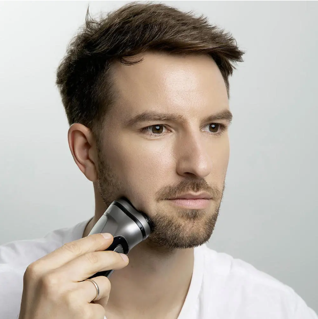 beard trimmer in store