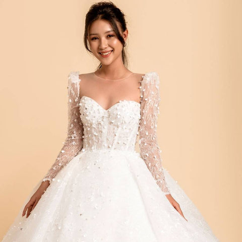 sweetheart neckline wedding dress