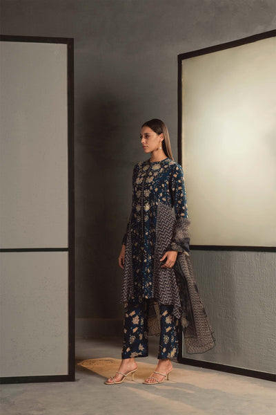 Namrata Joshipura Rosewood Asymmetric Hem Set navy blue indian designer wear online shopping melange singapore