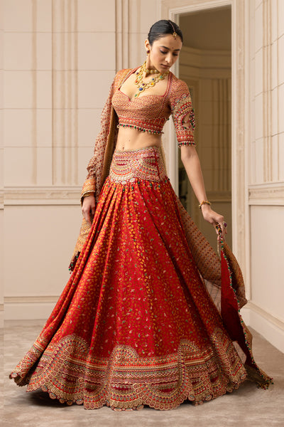 Wedding Semi Stitched Ladies Brocade Lehenga, 2.5 at Rs 1200 in Surat