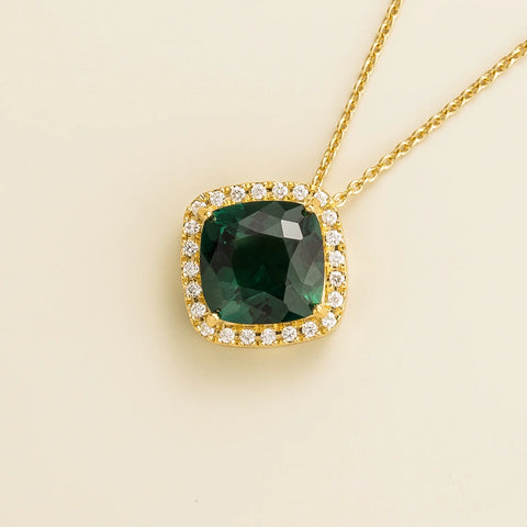 Buy Online Pude Gold Necklace Emerald and Diamond