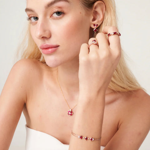 Forma rose gold bracelet set with Ruby and Diamond