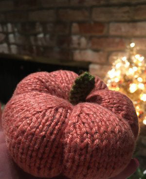 Prefect Halloween pumpkin decorations - free knitting pattern