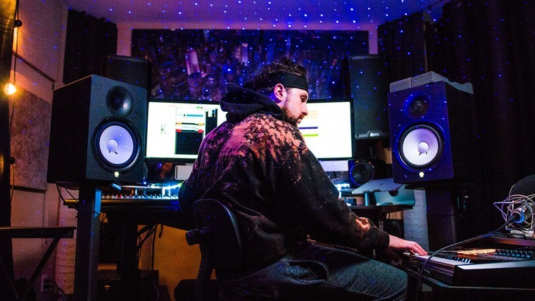 Home Music Studio Essentials Every Music Producer Needs – BlissLights