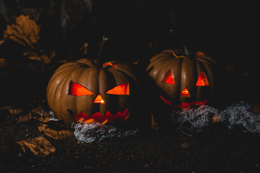 lighted pumpkins