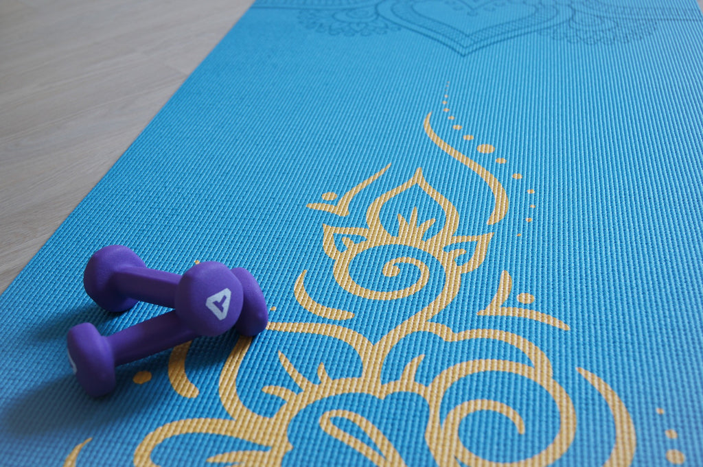 yoga mat with weights