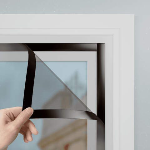 Magnet-Fliegengitter » Am Fenster innen anbringen