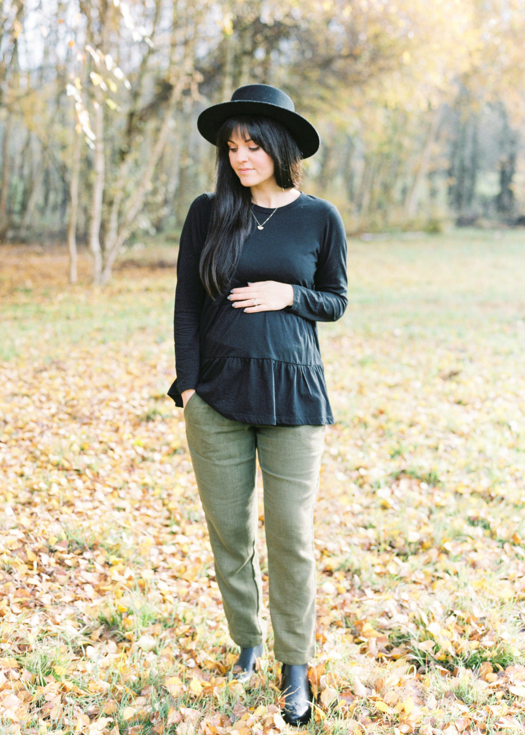 The Ultimate Guide to Post-Pregnancy Pants: Comfort Meets Chic – Peachymama