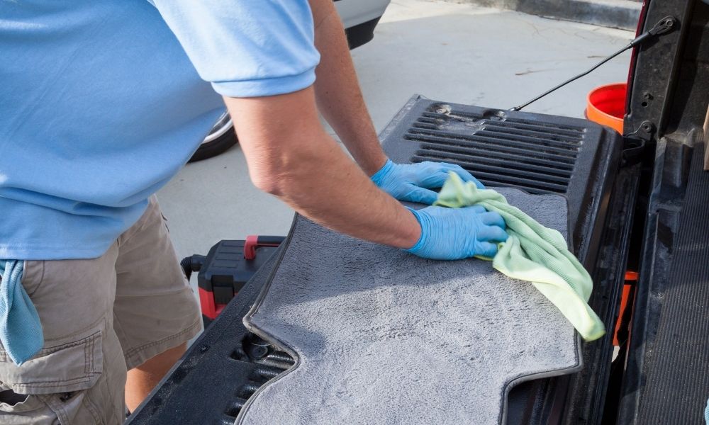 How to Remove Stains From Car Mats