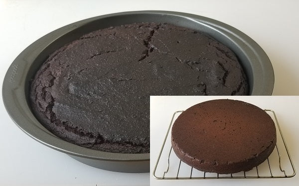 Pour the wet mixture onto the dry ingredients and combine with a spatula until it forms a consistent cake batter. Then transfer that batter into a greased 8-inch round cake pan. 