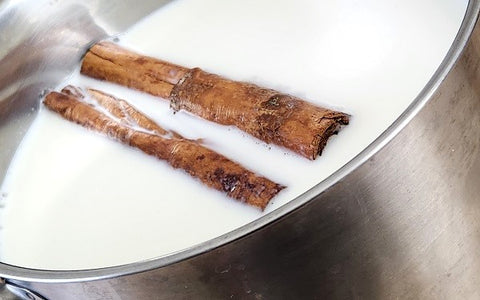 Image of canela in milk