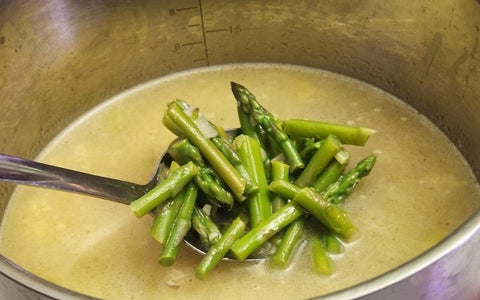 Image of cream of asparagus soup preparation