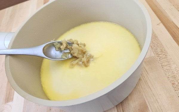 Image of paste to broth