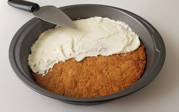 Image of cream and pie crust