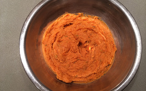 Image of To reheat: preheat oven to 400 degree and place sweet potatoes into serving casserole dish. Cover with foil and heat for about 15 minutes, or, until sweet potatoes are warm