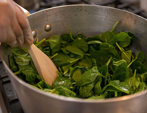 Image of spinach soup ingredients in pot