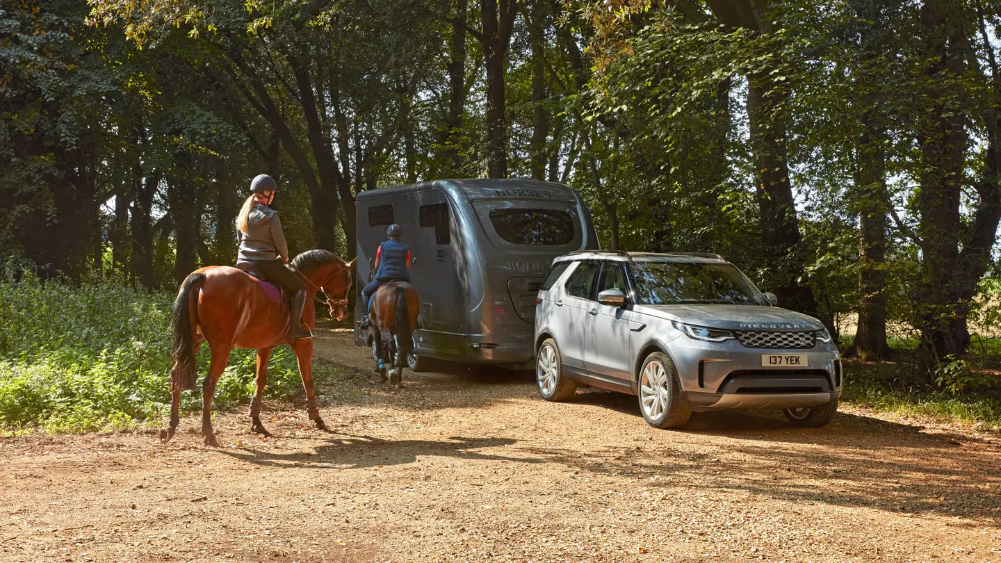 Land Rover Discovery Towing