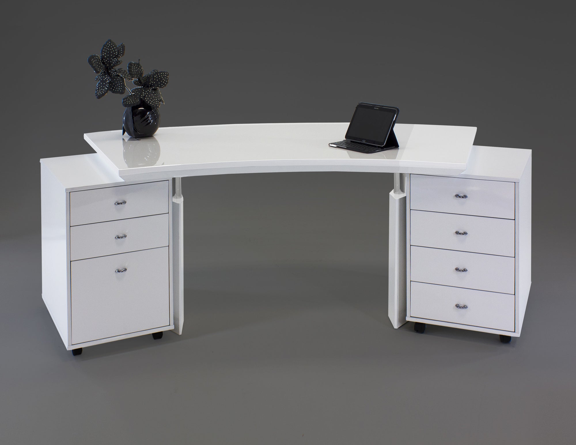 79 White Curved Desk With Mobiles Files By Sharelle Officedesk Com