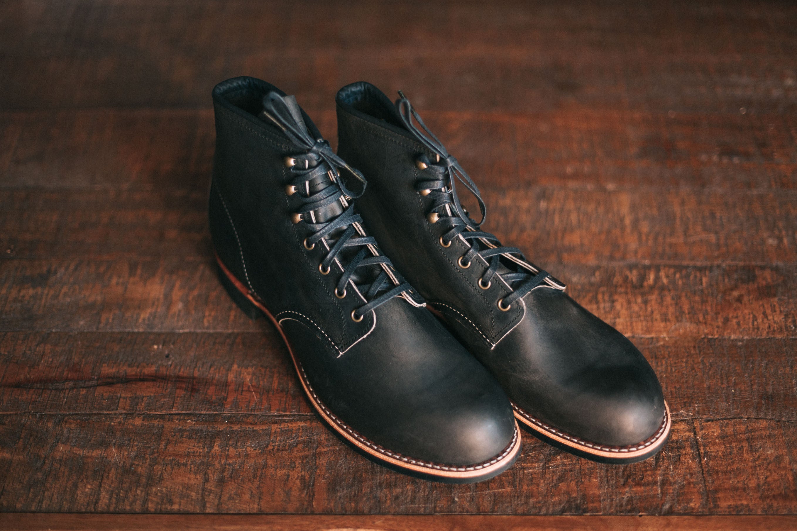 Red Wing Blacksmith - Charcoal - Arcane 