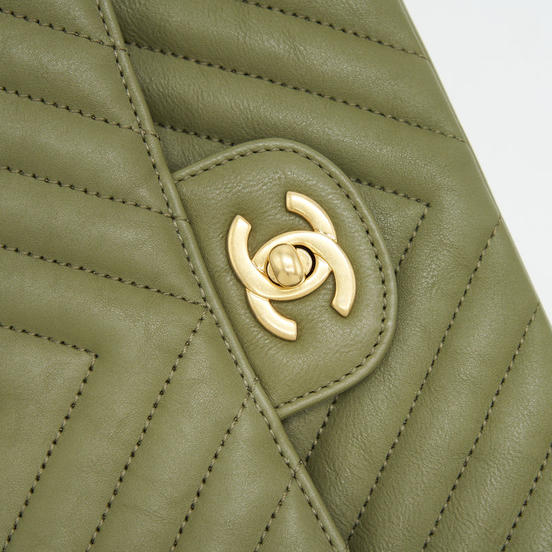 Chanel Chevron Medium Classic Double Flap Bag Olive-Green GHW