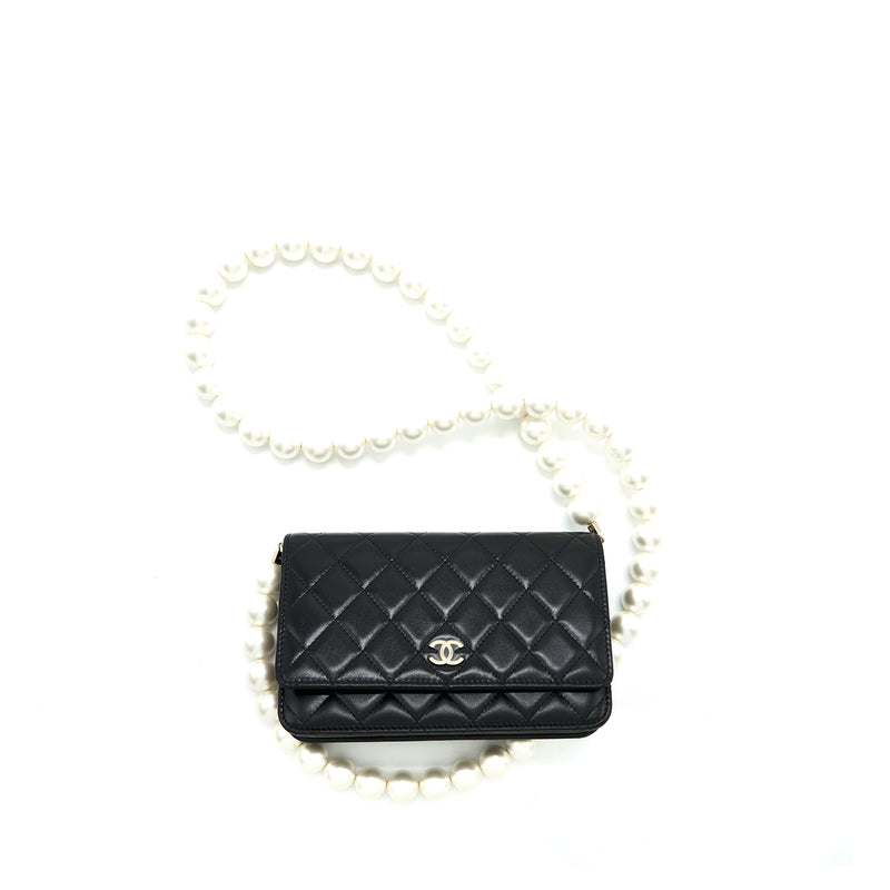 Mini flap bag Lambskin  goldtone metal black  Fashion  CHANEL